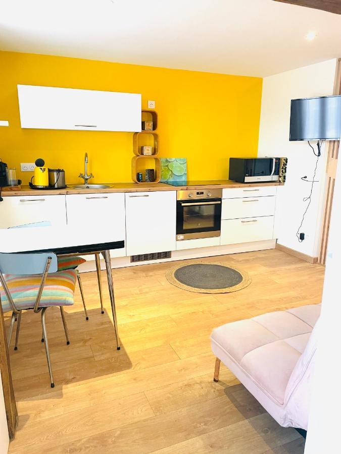 Appartement Annexe St Armand 1 à Salles  Extérieur photo